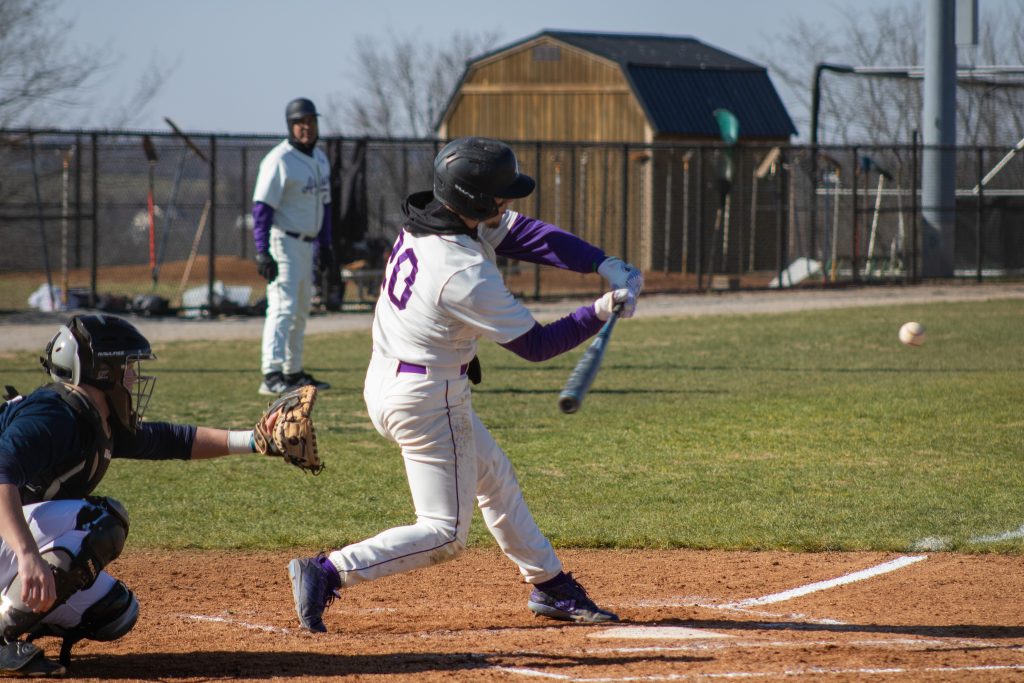 Neil Diamond now singing 'Sweet Caroline' at high school baseball fields